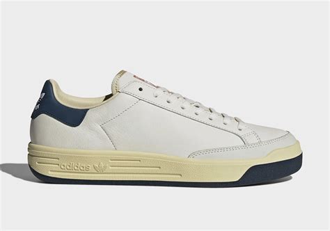 adidas rod laver leather.